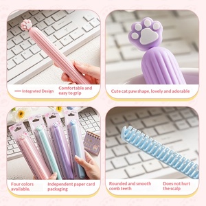 Peine de Viaje Compacto y Portátil Tipo Bolígrafo de Bambú para Niños, con Mango Suave para Peinar el Flequillo y el Cabello - Product Image 2