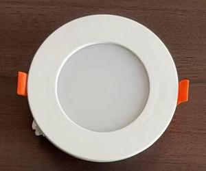 ไฟดาวน์ไลท์ LED 18W แบบฝังฝ้าเพดาน ไม่ต้องใช้ไดรเวอร์ วัสดุพลาสติก PC เหล็ก มุมลำแสง 120 องศา IP44 1600 ลูเมนส์ ขนาดรูเจาะ 18 ซม. 6000K แสงเดย์ไลท์ ทันสมัย - Product Image 1