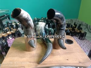 Cuerno para beber vikingo auténtico 100% Diseño único grabado hecho de buey natural/vaca y cuerno de búfalo tallado técnica M R S EXPORTS - Product Image 3