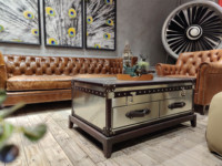 Meuble de bar à cigares et à whisky en acier inoxydable de style antique, table basse