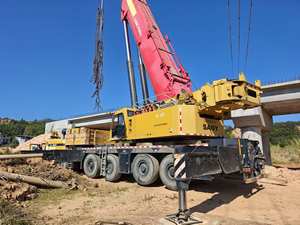 Grue sur chenilles SANY d'occasion 2020, 450t, modèles STC2200, STC800E5, STC550T5, STC250H, 200 tonnes, avec moteur et boîte de vitesses - Product Image 4