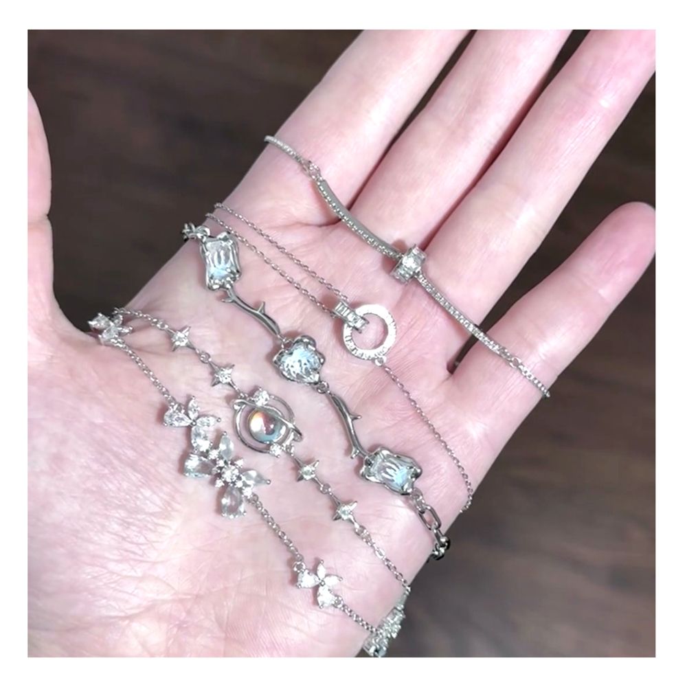 เครื่องประดับเงินแฟชั่น