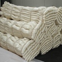 Fil de coton doux blanc en cône pour tricot et tissage, idéal pour l'artisanat textile - Product Image 2