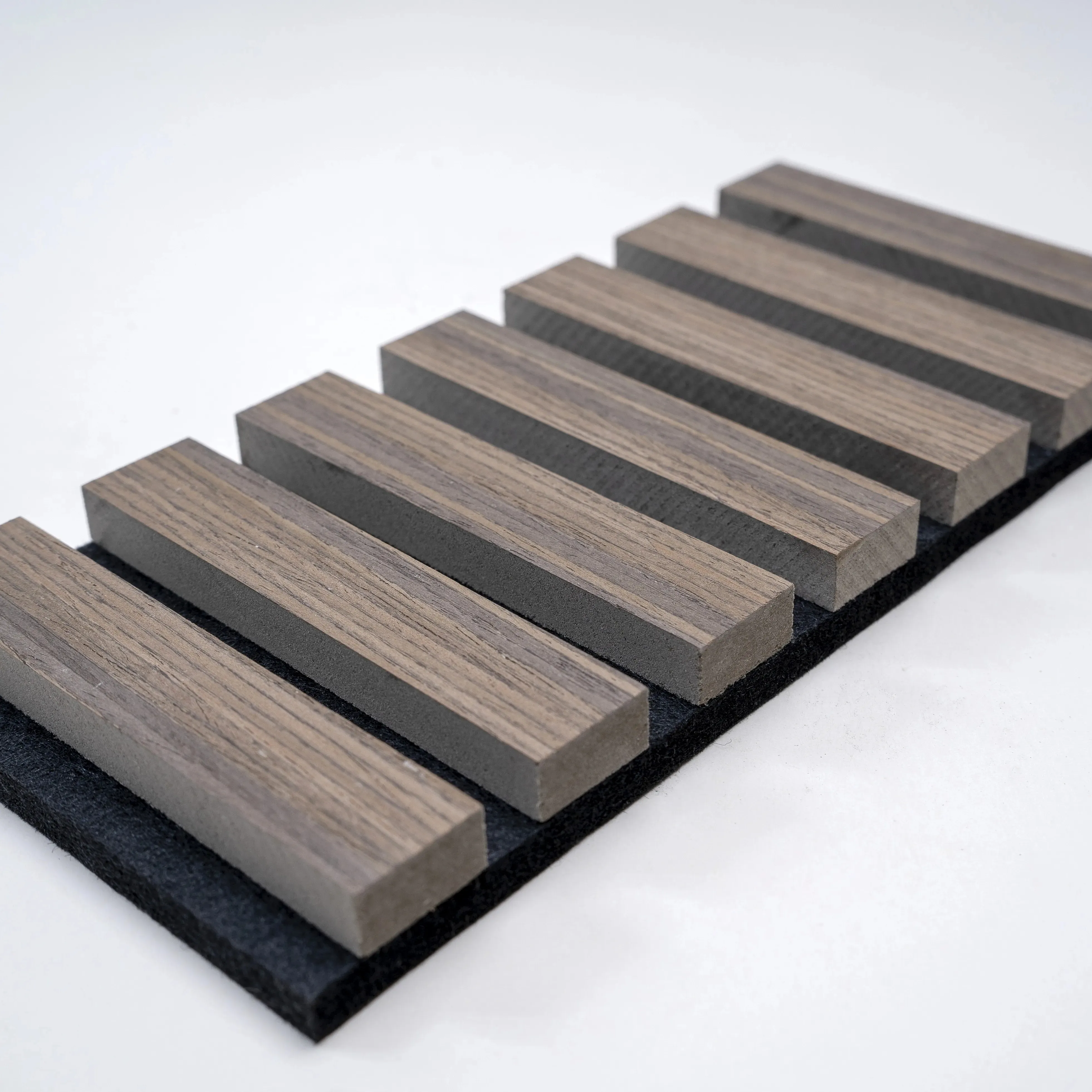 لوح خشبي من خشب ليفي من خشب متوسط الكثافة بتصميم نموذج ثلاثي الأبعاد مادة ماصة للصوت لوح حائط من لوح خشبي مزود بجوانب صوتية لتزيين الأسقف والجدران الداخلية