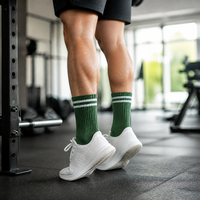 Chaussettes de sport athlétiques mi-mollet en maille tricotée respirante avec logo personnalisé, en coton, nylon et élasthanne, vertes, pour la course et l'entraînement en salle de sport