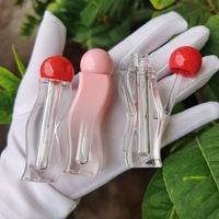 En stock 2.5ML Conteneur de brillant à lèvres Wave Design Emballage cosmétique durable Tube à lèvres vide de style européen
