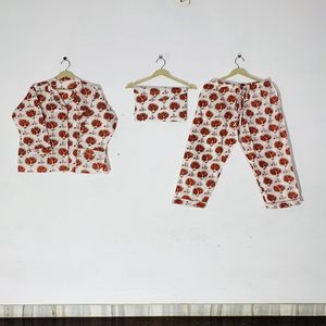 Conjunto de Pijama Floral Estampado a Mano de Alta Calidad - Ropa de Dormir Artesanal de Algodón, Ropa de Verano para Mujer y Regalo de Loungewear - Product Image 1