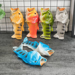 Claquettes en PVC pour hommes, amusantes, antidérapantes, légères, confortables, à bout ouvert, camouflage, style coréen, été, pour couple et parent-enfant - Product Image 1