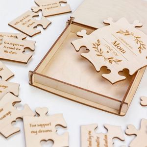 Cadeau personnalisé pour la fête des mères, Noël, ou un anniversaire : 12 raisons pour le dire à maman, à grand-mère, ou à une fille ou une fille aînée. - Product Image 3
