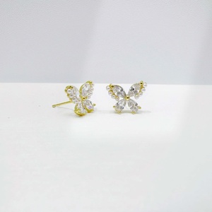 Boucles d'oreilles clous papillon en argent sterling 925 plaqué or 18 carats, zircon taille marquise, pour femme, mignonnes, pour l'été, usage quotidien - Product Image 1