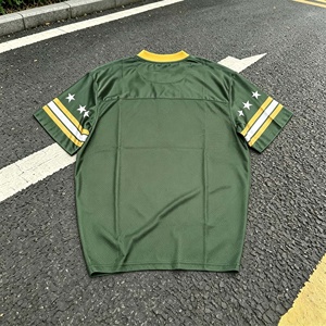 เสื้อฟุตบอลคอวีแขนสั้นแบบกำหนดเองสำหรับผู้ชาย เสื้อยืดตาข่ายระบายอากาศสไตล์สปอร์ตพร้อมลายพิมพ์แบบระเหิด - Product Image 4
