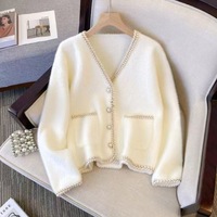Cardigan en maille boutonnée décontracté en soie glacée à col en V et manches courtes, anti-plis, nouvelle collection, polyvalent, coupe ajustée, effet amincissant