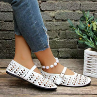 OEM ODM Chaussures plates Mary Jane pour femmes, à découpes, avec bride à boucle unique, légères, semelle extérieure en caoutchouc antidérapante, décontractées d'été, respirantes