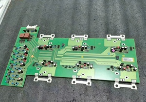 Module de puissance IGBT Sinamics série 6se7033-7eg84-1jf1 d'origine, neuf - Product Image 2