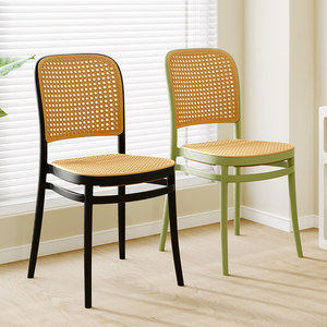 Silla <span class=keywords><strong>de</strong></span> Comedor Apilable <span class=keywords><strong>de</strong></span> Plástico Estilo Nórdico para el Hogar, Respaldo Grueso, Imitación <span class=keywords><strong>de</strong></span> Mimbre Tejido, para Patio Exterior, Restaurante - Product Image 4