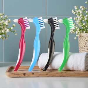 <span class=keywords><strong>Spazzolino</strong></span> a Doppia Faccia <span class=keywords><strong>per</strong></span> Pulizia <span class=keywords><strong>Dentiere</strong></span> Spazzola <span class=keywords><strong>per</strong></span> Denti Finti Articolo Classico <span class=keywords><strong>per</strong></span> il Mercato Nord Americano - Product Image 1