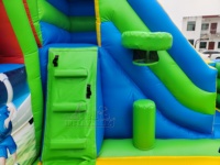 Structure gonflable de football commerciale avec toboggan, thème football, château gonflable pour enfants