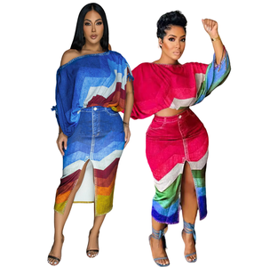 S10867 Trendy yaz etek setleri 2 parça kıyafetler kadınlar için tekne boyun baskılı yarasa kollu üst ve bölünmüş kısa etek iki parçalı Set - Product Image 1