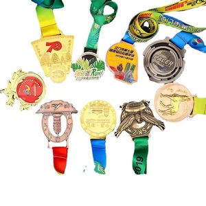 Medalla de Metal Personalizada Li Hui, de Aleación de Zinc, Hueca Irregular, Dorada y Plateada, Conmemorativa para Eventos Deportivos, Distintivo de Cuello para Individuos Destacados - Product Image 3