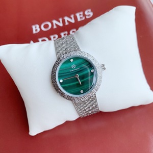 Nouvelle montre-bracelet pour femme à cadran en nacre, tendance, élégante et unique. - Product Image 6