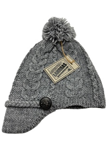 หมวกบีนนี่ผู้ใหญ่แบบยูนิเซ็กซ์ คุณภาพดีที่สุด ขายส่ง สไตล์ลำลองสำหรับฤดูหนาว ถักลายเคเบิ้ล 85% อะคริลิก 15% ไนลอน พร้อมปอมปอมและที่ปิดหู - Product Image 4