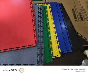 Dalles de sol en PVC robustes et emboîtables pour garage, atelier, entrepôt - revêtement de sol en plastique durable - Product Image 2