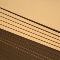 Fabrication de panneau de bois Mdf en mélamine brute ordinaire de 18mm pour panneau de porte Mdf/panneau de meubles Chine moderne intérieur bois massif E1