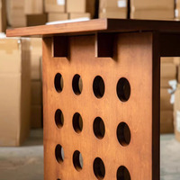 Table à manger en bois de bouleau massif de style moderne du milieu du siècle Bureau minimaliste pour la maison avec des trous pour écrire et manger à la fois