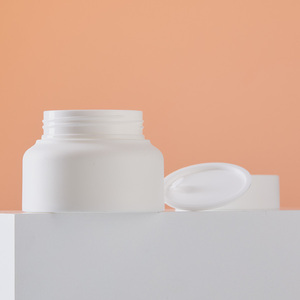 Pot à crème rond avec emballage cosmétique personnalisé en PP, conteneur de <span class=keywords><strong>baume</strong></span> à lèvres 30 ml, emballage de crème pour les yeux, pot en plastique pour gommage corporel - Product Image 5