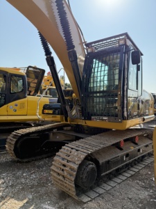 Excavadora de Orugas Usada CAT 325D2L de 20 Toneladas con Motor CAT C7 ACERT, Bomba y Motor en Excelentes Condiciones, 1 Año de Servicio Postventa - Product Image 3