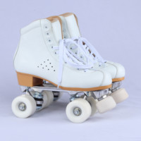 Patins à roulettes quad durables et sûrs de petite et grande taille avec 4 roues en PU à LED pour patinoire américaine