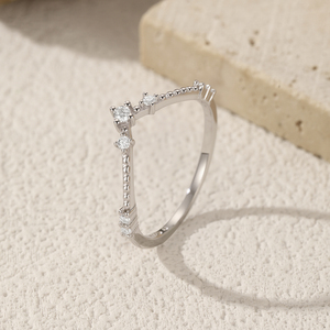 Bague de fiançailles en moissanite en forme de couronne, argent S925, sertissage à griffes, taille brillant rond, style romantique, bijoux pour femme - Product Image 5