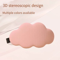 Masque de nuit 3D avec blocage de la lumière et tissu en soie glacée à mémoire de forme, doux et confortable, avec conception de fixation sur les oreilles