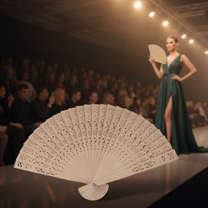 Éventail pliant portable personnalisé, gravé avec logo, en bois, pour décorations de festival et de fête - Product Image 3