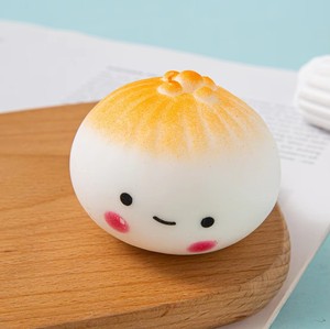 En gros, Jouet sensoriel anti-stress à presser en TPR, coloré, en forme de boulette de ravioli ou de pain vapeur fourré, jouet fidget - Product Image 5