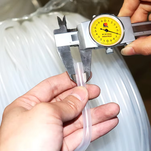 أنابيب سيليكون مرنة عالية الجودة مخصصة، أنابيب سيليكون مقاومة للحرارة العالية للاستخدامات الطبية والغذائية - Product Image 6