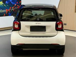 Smarts <span class=keywords><strong>Fortwo</strong></span> modèle 2015 1.0L 52kW Hardtop Passion Edition 2 places Voiture d'occasion - Product Image 4