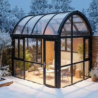 Moderna Terraza Acristalada Ecológica de Invierno con Techo de Vidrio Laminado Templado, Diseño Impermeable para Patio Trasero Nevado, Vivienda al Aire Libre
