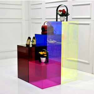 Présentoirs sur pied en acrylique irisé coloré sur mesure, cubes de présentation, vitrine de musée, présentoir de boutique - Product Image 4