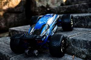 2023 JLB guépard 31101 J3 RC <span class=keywords><strong>voiture</strong></span> 1/10 4WD véhicule tout-terrain haute vitesse électrique étanche tête haute Flip télécommande <span class=keywords><strong>voiture</strong></span> cadeaux - Product Image 4