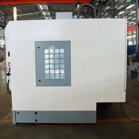 Centre d'usinage CNC VMC avec interpolation précise et coupe stable pour plaques de précision et moules en aluminium