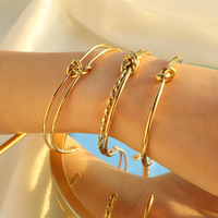 Brazalete Abierto de Acero de Titanio con Nudo Geométrico Retro Resistente a la Decoloración, Joyería de Muñeca en Forma de C para Uso Diario Vintage