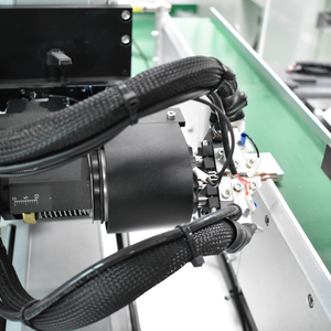 Machine de soudage de batteries à haute efficacité, vitesse de soudage rapide pour la soudure par points des batteries de drones - Product Image 5