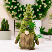 Gnome en peluche fait main en coton, style scandinave Tomte Nisse, avec bonnet tricoté, vert, elfe nordique, décoration de table pour la maison