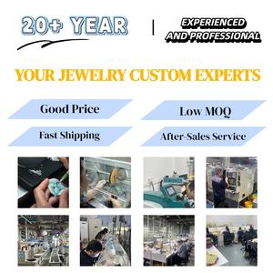 Pendientes Románticos Clásicos <span class=keywords><strong>de</strong></span> Aleación <span class=keywords><strong>de</strong></span> Zinc Chapados en <span class=keywords><strong>Oro</strong></span> con Zirconia Brillante para Fiestas o Parejas - Product Image 6