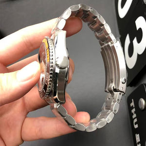 Reloj Mecánico para Hombre con Esfera Naranja de Cuatro Puntos, 3 BAR, Cristal de Zafiro y Correa de Acero Inoxidable con Detalles Naranjas - Product Image 4