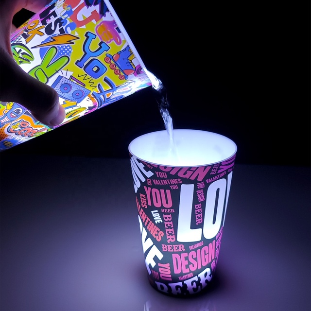 Wholesale Luminous Cup 12oz 14oz 16oz Light up Cups LED Flashing Water Activated Light up Glowing Led Plastic Cup