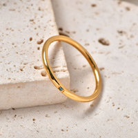 Perhiasan Fashion Berkualitas Grosir, Cincin Tumpuk Elegan Berlapis Emas 18k dari Baja Anti Karat dengan Inlay Zirkon Warna-warni untuk Wanita