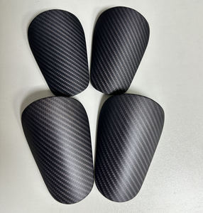 OEM portatile promozionale in fibra di carbonio stampato in plastica nera dura mini sublimazione calcio shinguard calcio <span class=keywords><strong>parastinchi</strong></span> da allenamento - Product Image 6