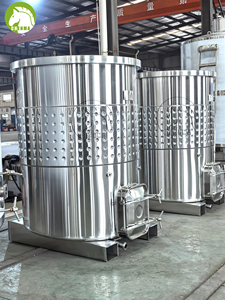 Cuve de fermentation à ouverture supérieure pour vin rouge de 2500 L, en acier inoxydable, avec chemise de refroidissement et poche pour chariot élévateur - Product Image 2